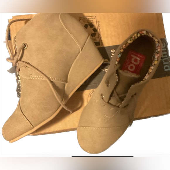 Pop girl taupe wedge shoe size 13M - Picture 1 of 1